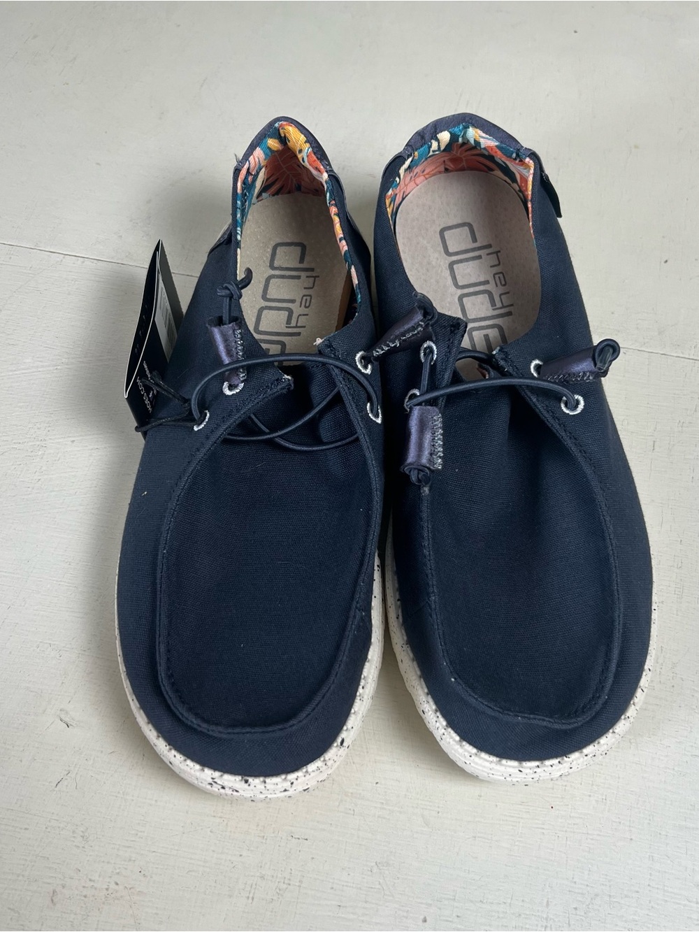 NWT HEY DUDE- Wendy Stretch Canvas Slip-On Denim Size 8 - Picture 2 of 7
